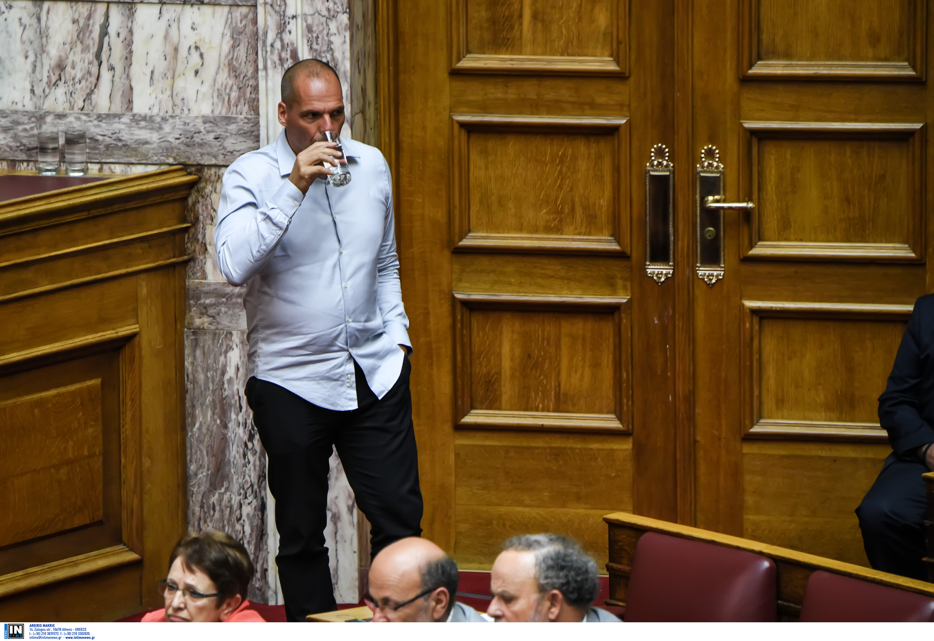 Βαρουφάκης: Αντικρούει τον Καμμένο με στοίχημα τη μηχανή του