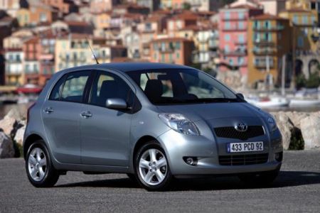 Ανάκληση για 42.720 Toyota Yaris και Hilux στην ελληνική αγορά