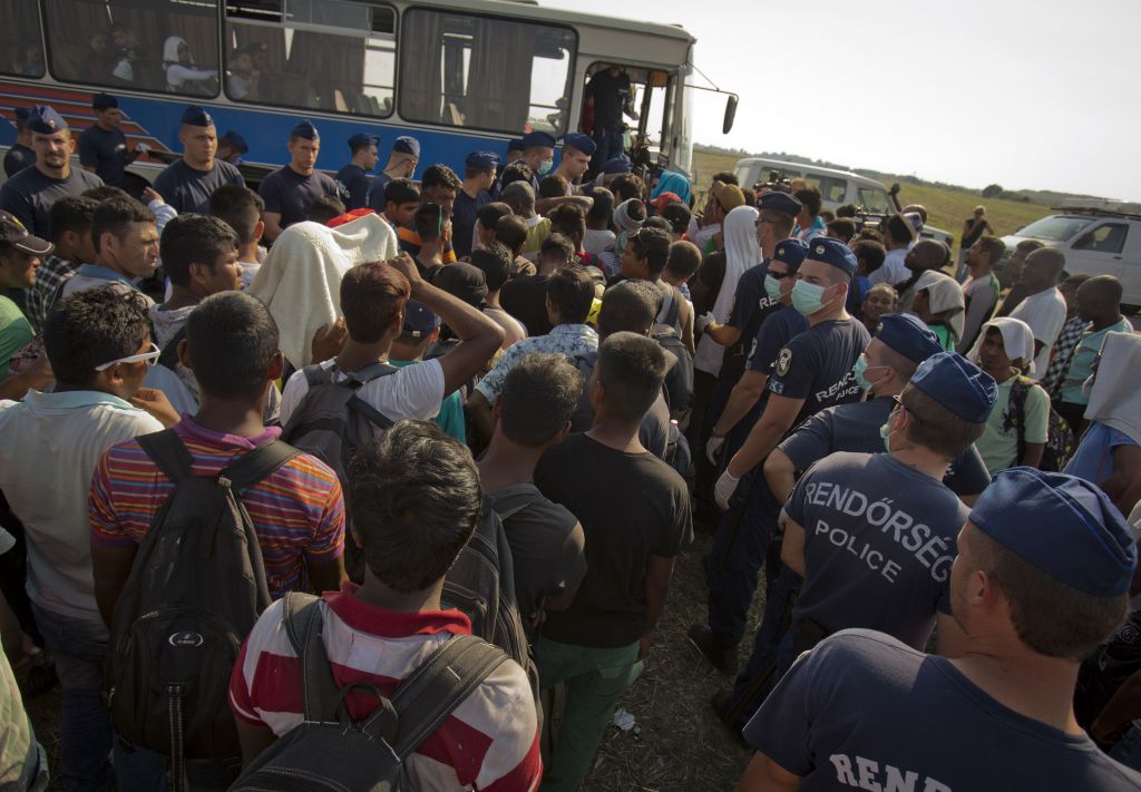 Φόβοι για εκατοντάδες νεκρούς μετανάστες ανοιχτά της Λιβύης