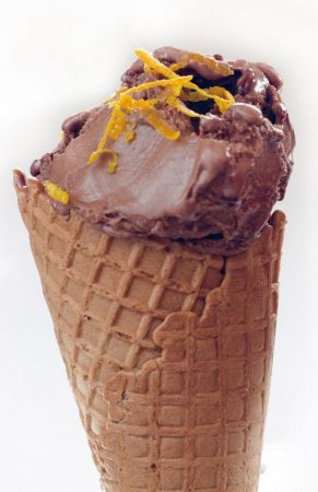 Παγωτό πικρή σοκολάτα µε µπαχαρικά