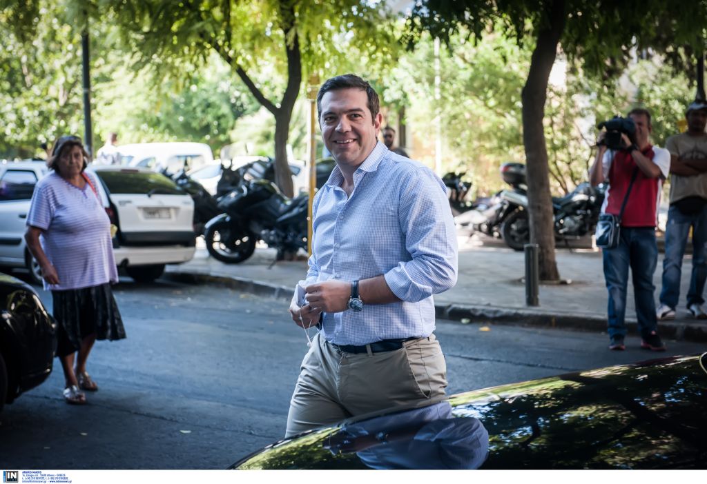 Τσίπρας: Να μην αφήσουμε την Ελλάδα να γυρίσει πίσω