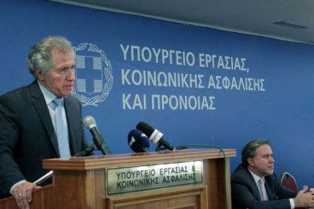 Υπηρεσιακό «φιλί ζωής» στον ΕΟΠΥΥ