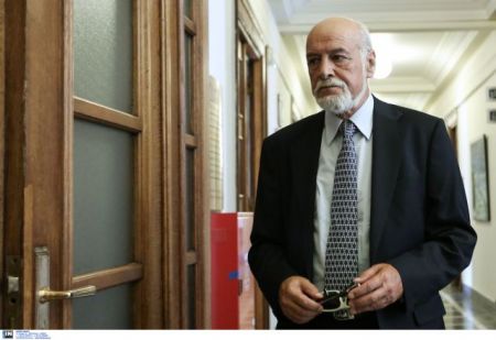 Ρ. Μορώνης: Αρχίζει ο ουσιαστικός έλεγχος για τις τηλεοπτικές άδειες