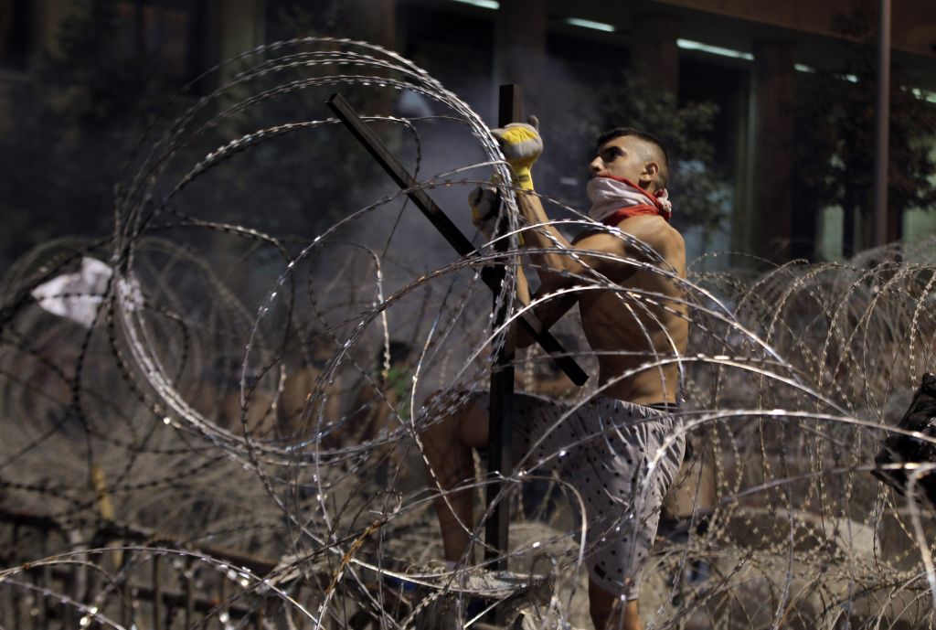 Βηρυτός: Μεγάλη αντικυβερνητική διαδήλωση