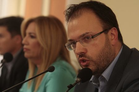 Θεοχαρόπουλος: Χρειάζεται «κυβέρνηση όλων των υπεύθυνων δυνάμεων»