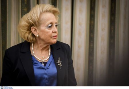 Διαβεβαιώσεις Θάνου προς Γιούνκερ για οικονομία και μεταναστευτικό