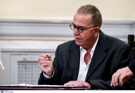 Μουζάλας: Το προσφυγικό κύριο θέμα της υπηρεσιακής κυβέρνησης