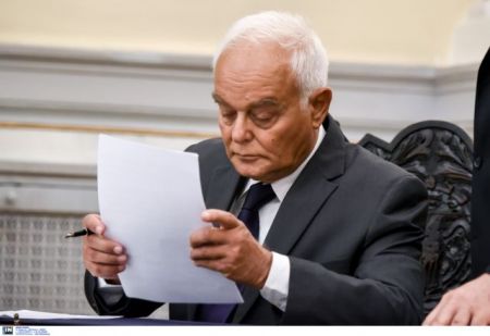 Συνάντηση Παυλόπουλου – Μανιτάκη στο Προεδρικό Μέγαρο για τις εκλογές