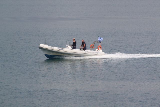 Coast Guard locates and rescues 30 refugees off the coast of Chios