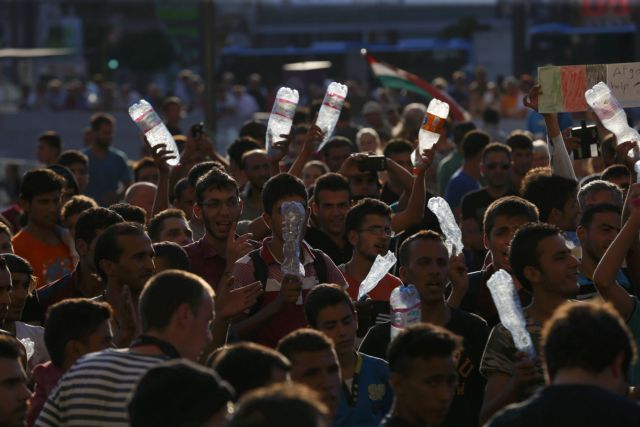 Ουγγαρία: Στέλνει πίσω στα σύνορά της τους οικονομικούς μετανάστες