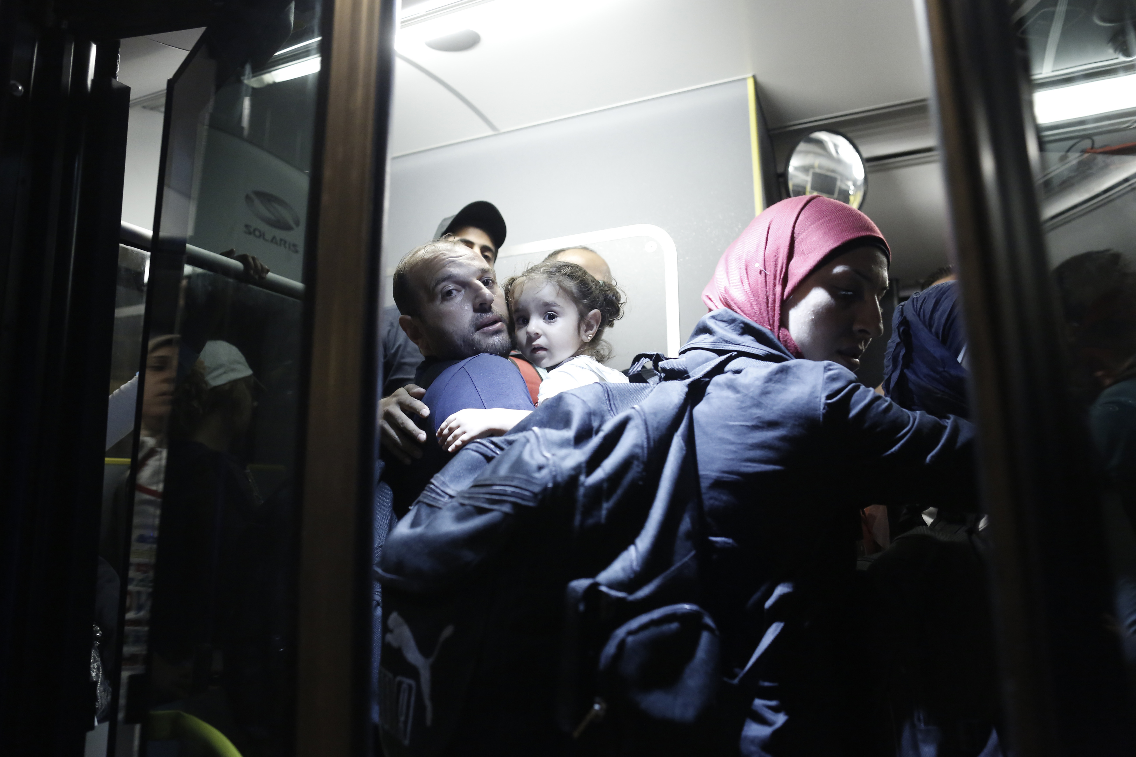 Στοιβαγμένοι και κλειδαμπαρωμένοι 24 μετανάστες σε βαν στη Βιέννη