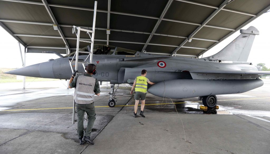 Γαλλία: Ξεκίνησε τις αναγνωριστικές πτήσεις στη Συρία