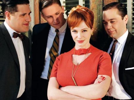 Γυναίκα μόνη (δεν) ψάχνει