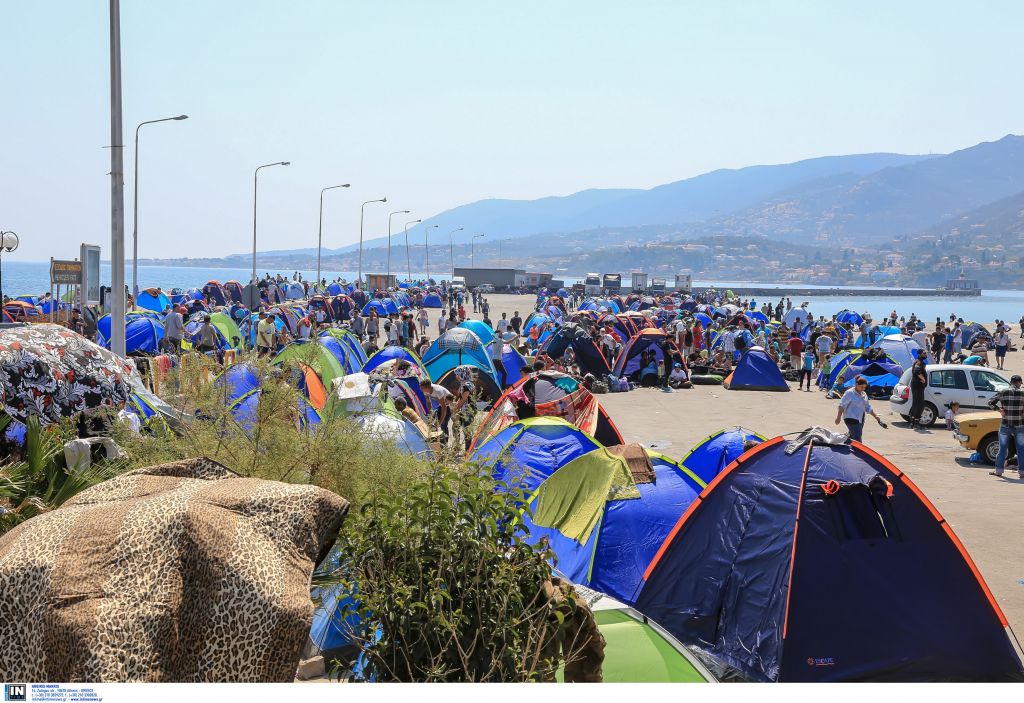 ΥΠΟΙΚ: Οικονομική ενίσχυση των νησιών με τους πρόσφυγες
