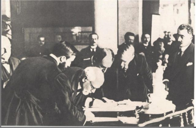 Θρίαμβοι και καταστροφές