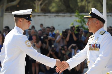 Νέος αρχηγός ΓΕΕΘΑ ο ναύαρχος Ευάγγελος Αποστολάκης