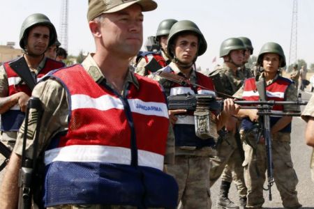 Τουρκία: Μπλόκο σε εκατοντάδες μετανάστες στα σύνορα με την Ελλάδα