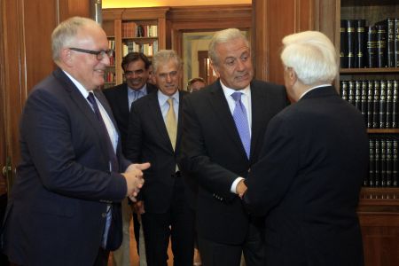 Παυλόπουλος: Η Ελλάδα δεν μπορεί και δεν είναι δίκαιο να αντιμετωπίσει μόνη το προσφυγικό