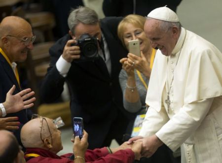 Έκκληση του πάπα Φραγκίσκου για ένδειξη αλληλεγγύης προς τους πρόσφυγες