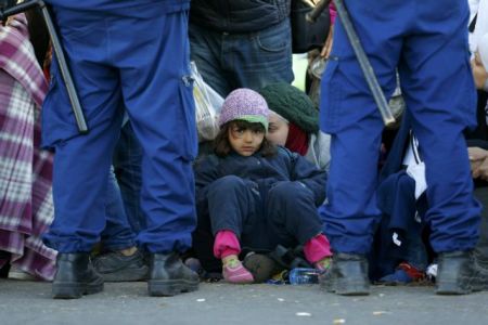 Ορμπάν: Δεν χρειάζεται να πυροβολούμε τους πρόσφυγες, θα υπάρχει ο φράχτης