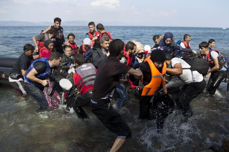 Τηλεφωνική επικοινωνία Γκι-μουν – Θάνου για την προσφυγική κρίση