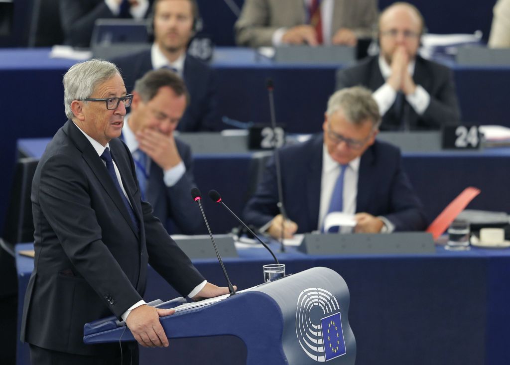 Γιούνκερ: Αν η νέα ελληνική κυβέρνηση δεν σεβαστεί τους όρους του μνημονίου η αντίδραση της ΕΕ θα είναι διαφορετική