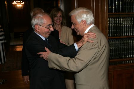 Παυλόπουλος: Μεγάλος φίλος της Ελλάδας ο Τζ. Αμάτο