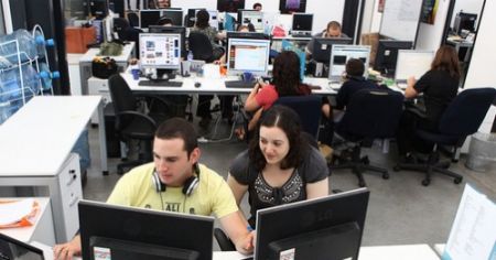 Πέντε προγράμματα για ενίσχυση των μικρομεσαίων και της απασχόλησης