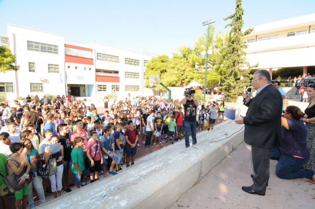 Κουτσούμπας:Τσίπρας-Μεϊμαράκης δίνουν την «παράσταση της αρπαχτής»