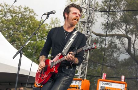 Eagles of Death Metal: Πυροβολούσαν τα θύματα μέσα στο καμαρίνι μας