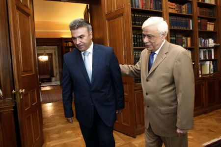 Παυλόπουλος: Να γίνει έκτακτη Σύνοδος Κορυφής για το προσφυγικό