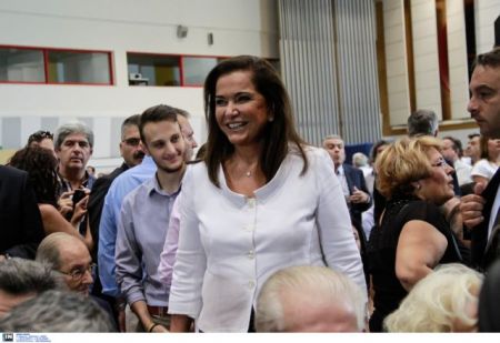 Bakoyanni: “The people gave Tsipras a mandate to implement the bailout”