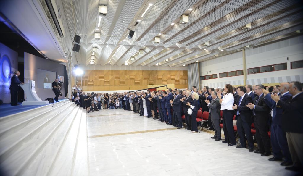 ΝΔ : Περιμένουν τα επίσημα αποτελέσματα