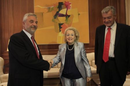 Στο υπουργείο Μακεδονίας – Θράκης η Β. Θάνου για το προσφυγικό