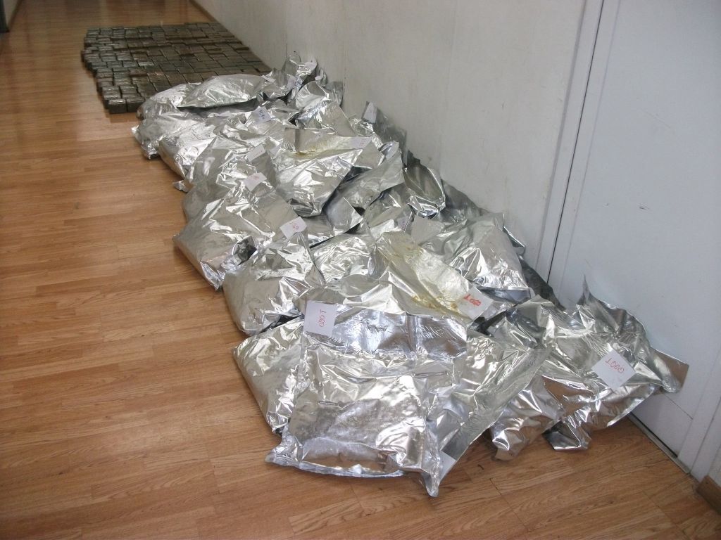 Πάνω από επτά τόνους κάνναβης κατέσχεσε στο Παρίσι η αστυνομία