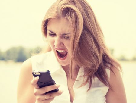 Μήπως παρασύρεσαι σε text-arguing;