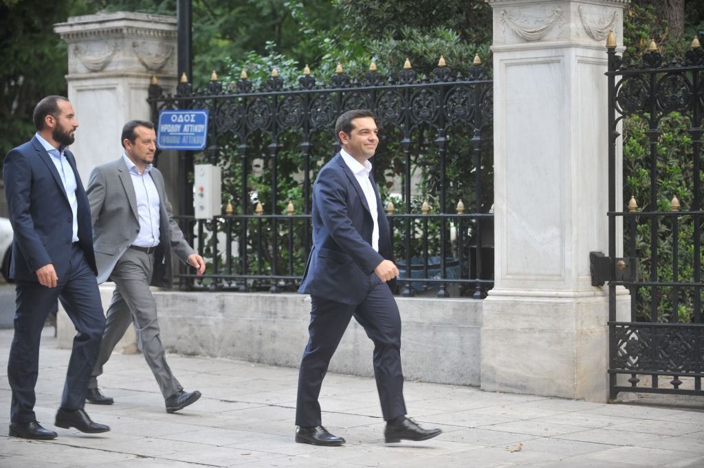 Για «ανακύκλωση παλιών προσώπων» κάνει λόγο η ΝΔ