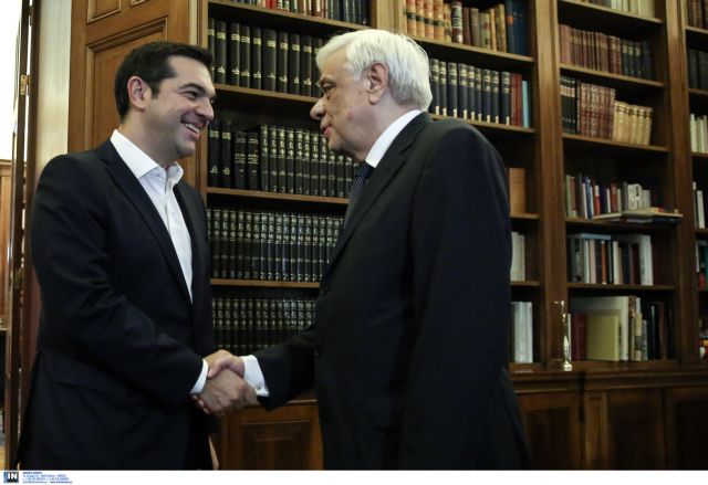 PM Tsipras visits President Pavlopoulos on Friday morning