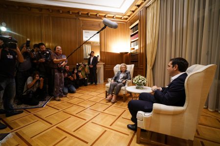 Η κυβέρνηση σκέπτεται την αύξηση ορίου ηλικίας δικαστών με την αναθεώρηση του Συντάγματος