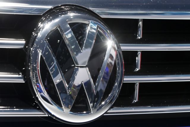 Κόβει επενδύσεις 1 δισ. ευρώ ετησίως η Volkswagen