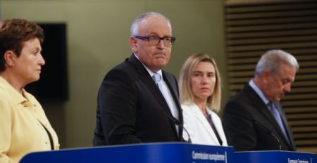 Κομισιόν: Επιπλέον €1,7 δισ. για την προσφυγική κρίση