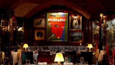 Γαλανόλευκη με… διαμάντια