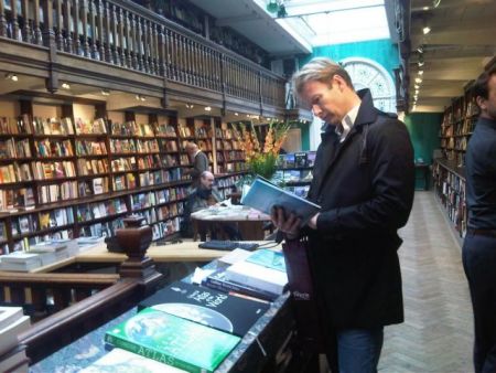 Δοκίμια, βιογραφίες, μελέτες