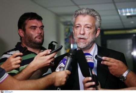 Συνάντηση Κοντονή με παλαίμαχους Ολυμπιακού και Παναθηναϊκού