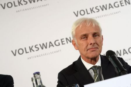 Καμπανάκι από VW και Deutsche Bank για τη «Γερμανία ΑΕ»