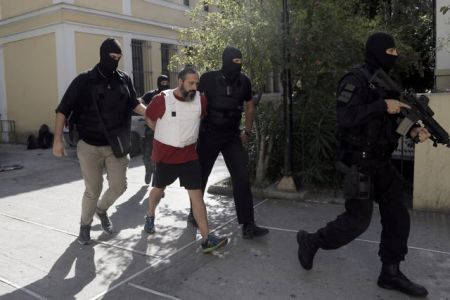Λίστες απαγωγής από τα «πάρτι της Αράχοβας και του Σεν Μόριτς»