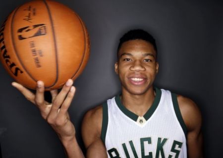 Ο Αντετοκούνμπο δεν ξεχνά την Εθνική στο Μιλγουόκι