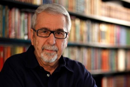 Ο πολυπράγμων Νίκος Δήμου