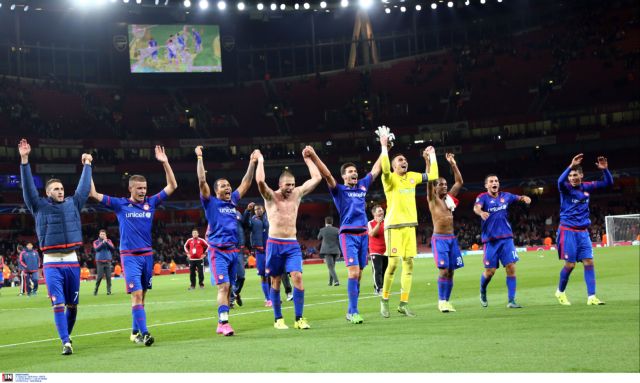 Σύγκρουση δύο κόσμων στον Πειραιά