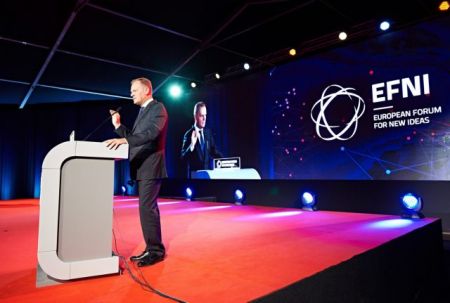 Ντόναλντ Τουσκ: Ηγέτες χρησιμοποιούν τους πρόσφυγες για να πλήξουν την ΕΕ